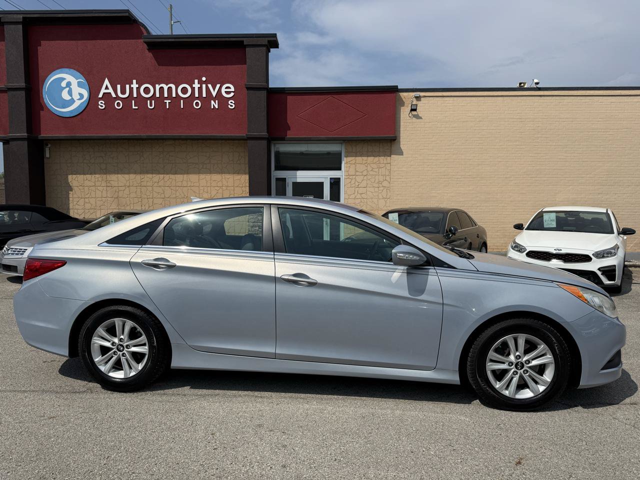 Used 2014 Hyundai Sonata GLS w/ Popular Equipment Group 2 FWD image 4