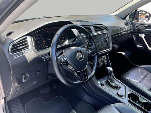 Used 2019 Volkswagen Tiguan SEL Premium AWD/4WD image 18