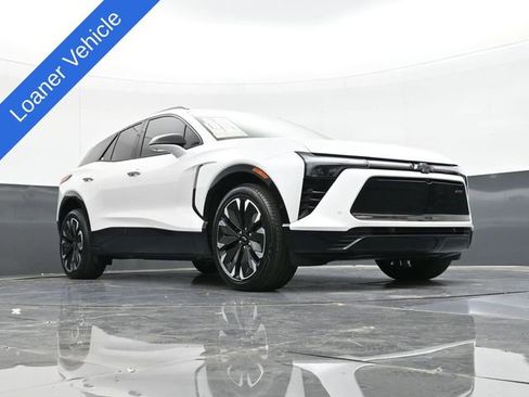 New 2025 Chevrolet Blazer EV RS AWD/4WD image 42