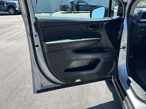 Certified 2025 Honda Odyssey EX-L image 6