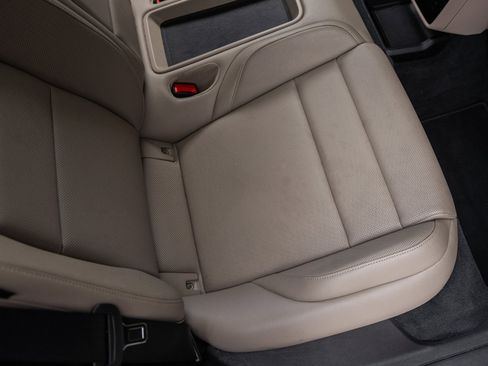 Certified 2023 Porsche Taycan image 40