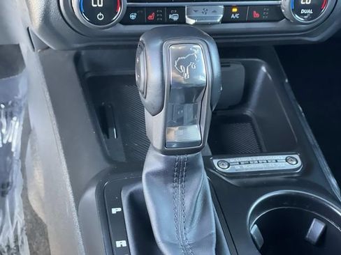 Used 2025 Ford Bronco Outer Banks image 12