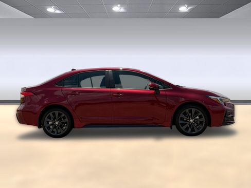 Used 2026 Toyota Corolla SE w/ SE Package FWD image 8