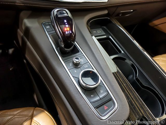 Certified 2022 Cadillac Escalade Premium Luxury w/ Performance Package AWD/4WD image 22