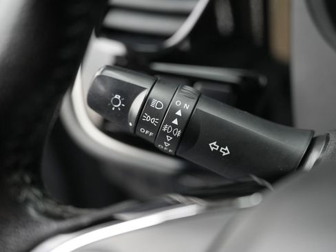 Used 2016 Mitsubishi Outlander SE AWD/4WD image 46