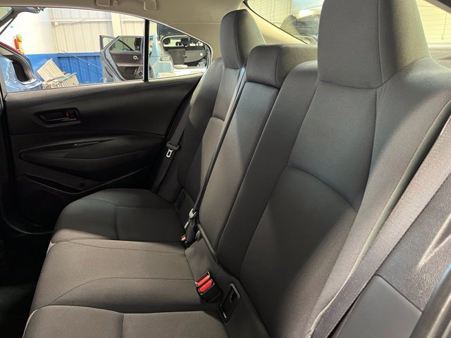 Used 2022 Toyota Corolla LE FWD image 19