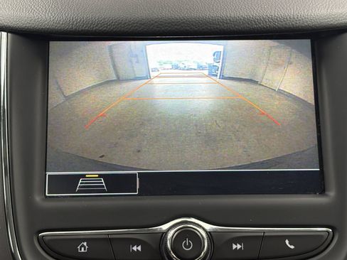 Used 2019 Chevrolet Cruze LT FWD image 14