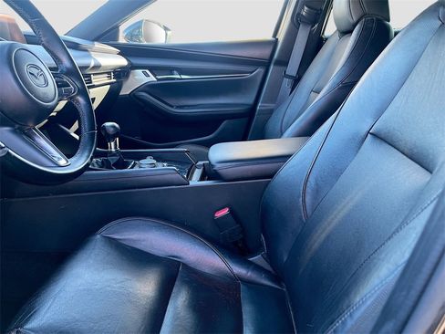Used 2022 MAZDA MAZDA3 s image 22
