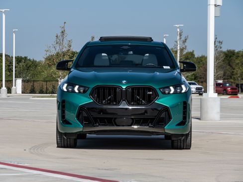 Certified 2026 BMW X6 M60i w/ Climate Comfort Package AWD/4WD image 3