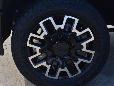 New 2025 Chevrolet Silverado 2500 High Country w/ High Country Premium Package image 11