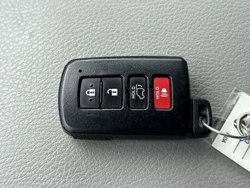 Used 2019 Toyota Highlander Limited image 35