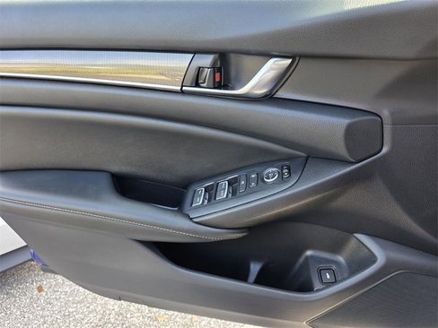 Used 2022 Honda Accord Sport image 27