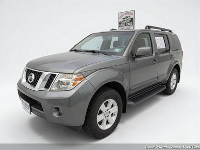 Used 2008 Nissan Pathfinder SE w/ Premium Pkg