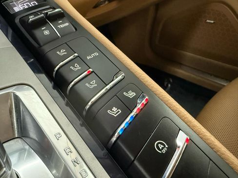 Used 2016 Porsche Panamera Edition RWD image 24