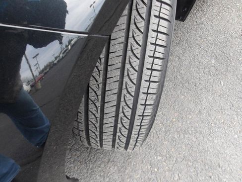 Used 2020 Toyota Corolla LE image 22