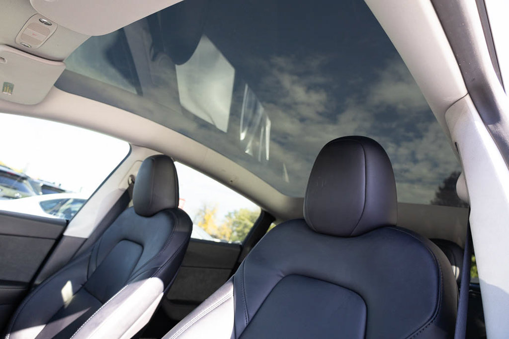 Used 2024 Tesla Model Y Long Range AWD/4WD image 8