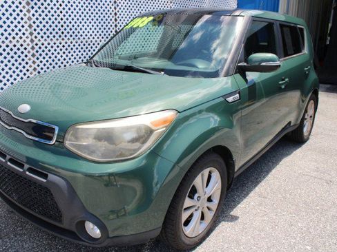 Used 2014 Kia Soul + w/ Primo Package FWD image 6