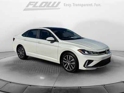 Used 2025 Volkswagen Jetta SE w/ Sunroof Package