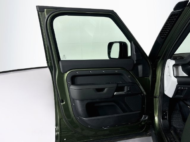 New 2026 Land Rover Defender 110 S AWD/4WD image 11