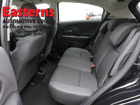 Used 2021 Honda HR-V LX image 19