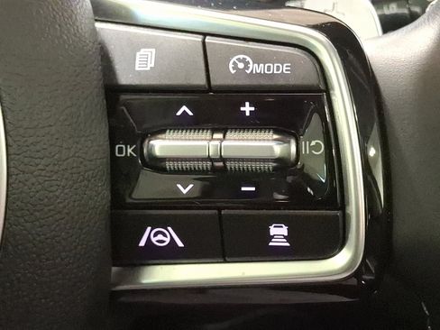 Used 2023 Kia Sorento SX Prestige image 23