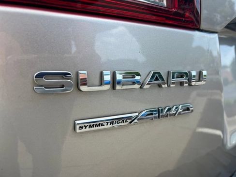 Used 2015 Subaru Outback 2.5i Limited AWD/4WD image 8