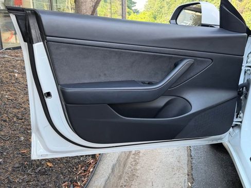Used 2021 Tesla Model 3 Standard Range Plus RWD image 28