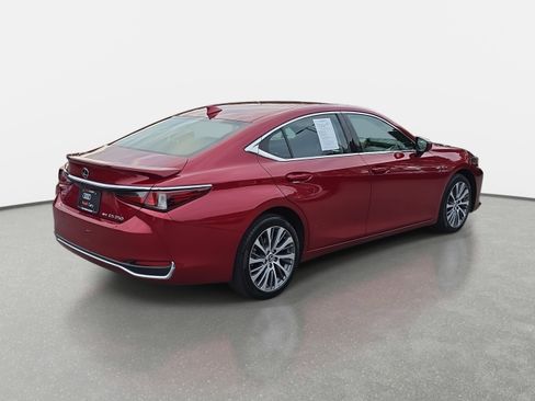 Used 2021 Lexus ES 250 w/ Premium Package image 5