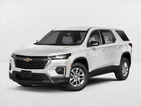 Used 2023 Chevrolet Traverse LT image 1