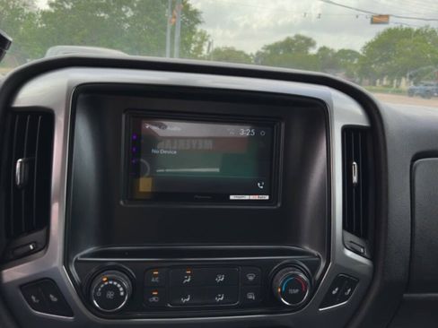 Used 2015 Chevrolet Silverado 1500 LT w/ Texas Edition, 1LT Trim RWD image 11
