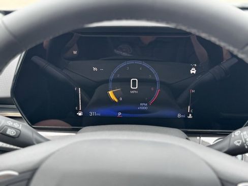 New 2025 Chevrolet Trax ACTIV image 18