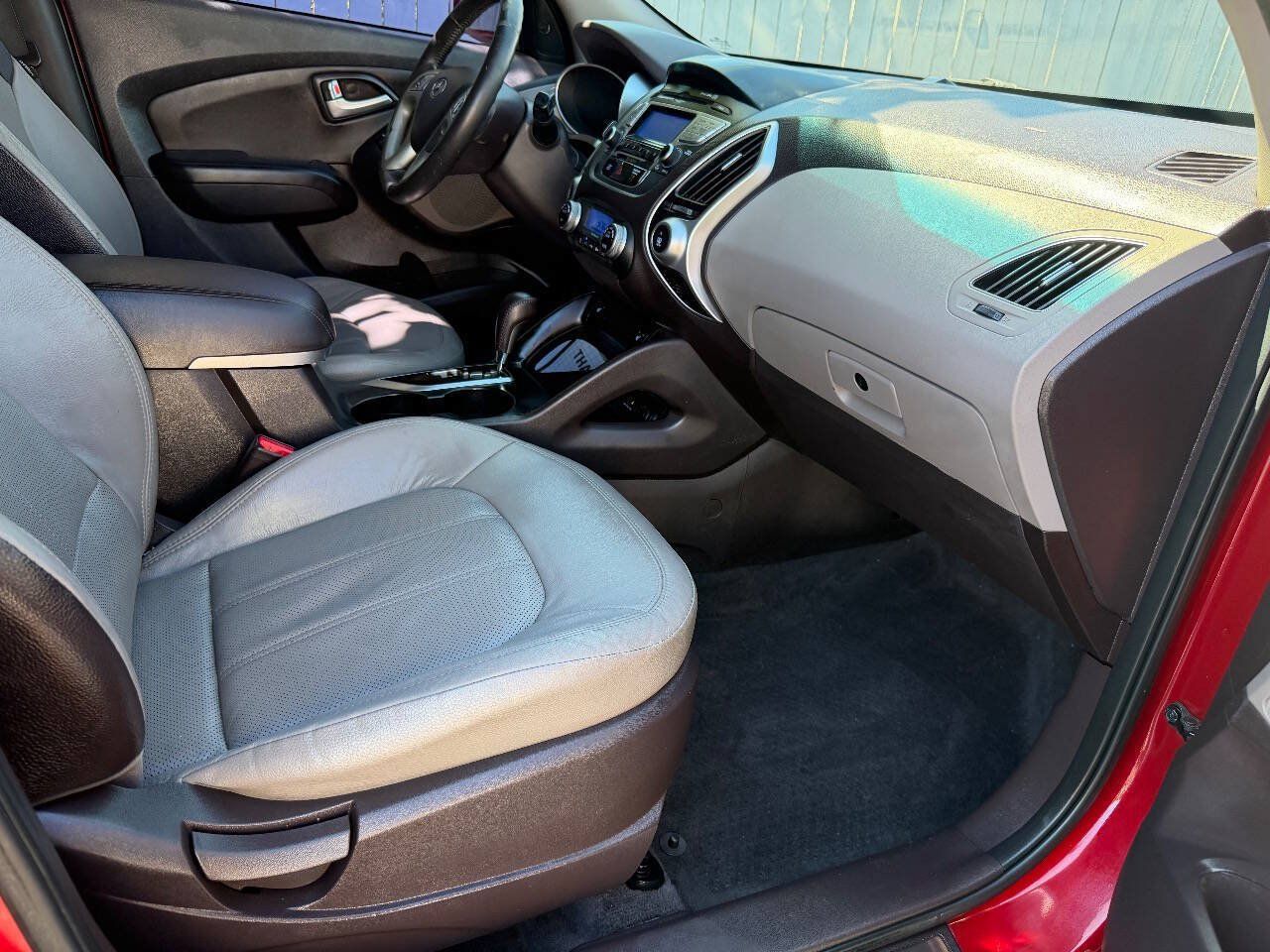 Used 2013 Hyundai Tucson Limited FWD image 10