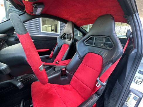 Used 2011 Porsche 911 GT2 RS RWD image 5