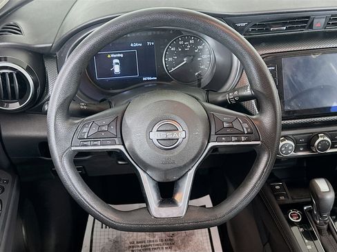 Used 2023 Nissan Kicks SV FWD image 18
