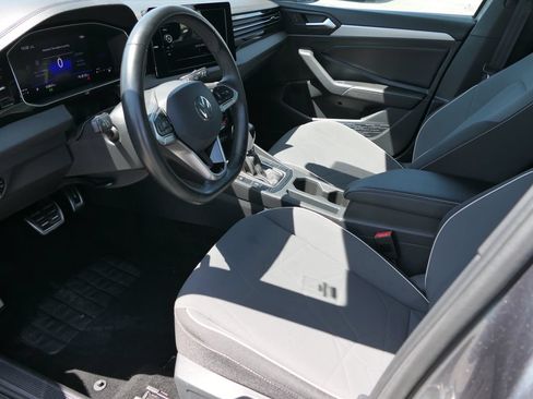 Used 2025 Volkswagen Jetta Sport FWD image 10
