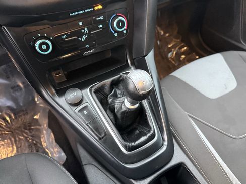 Used 2018 Ford Focus ST image 19