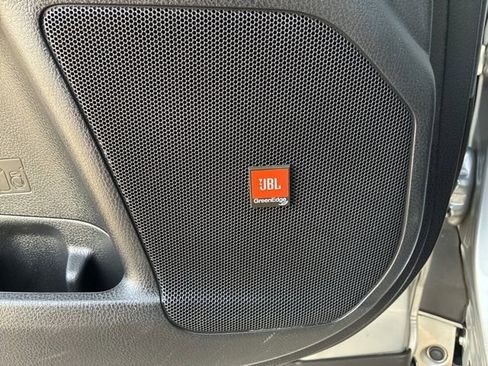 Used 2016 Toyota Highlander Limited image 18