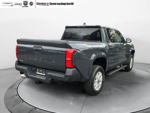 Used 2025 Toyota Tacoma SR image 6