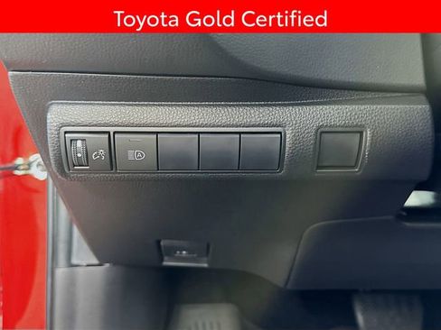 Certified 2021 Toyota Corolla LE image 20