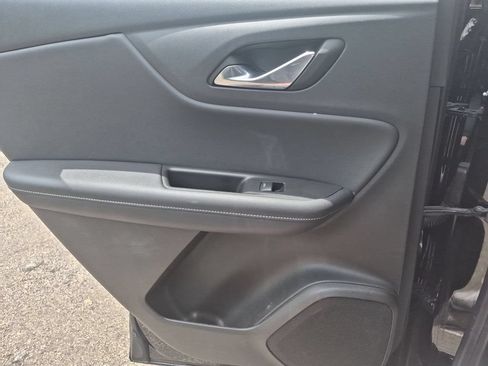 Used 2025 Chevrolet Blazer LT FWD image 26
