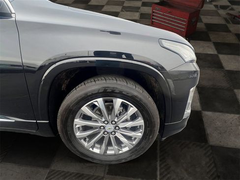 Certified 2023 Chevrolet Traverse Premier image 11