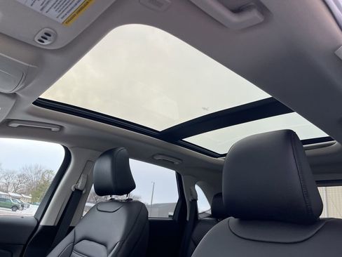 Used 2022 Ford Edge SEL w/ Convenience Package image 13