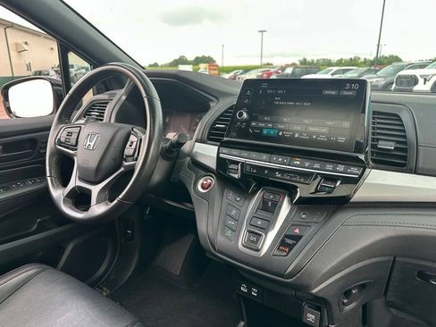 Used 2025 Honda Odyssey Sport-L image 32