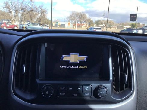 Used 2018 Chevrolet Colorado ZR2 image 18