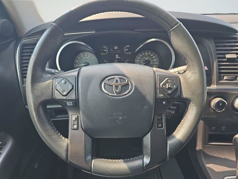 Used 2020 Toyota Sequoia TRD Pro AWD/4WD image 10