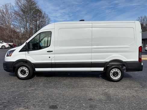 New 2026 Ford Transit 250 148 Medium Roof image 18