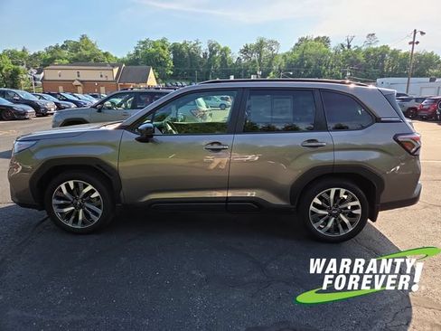 Used 2025 Subaru Forester Touring AWD/4WD image 4