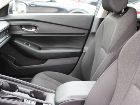 Used 2023 Honda Accord EX image 26