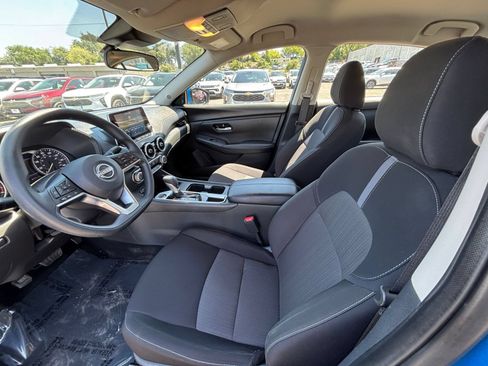 Used 2025 Nissan Sentra SV FWD image 24