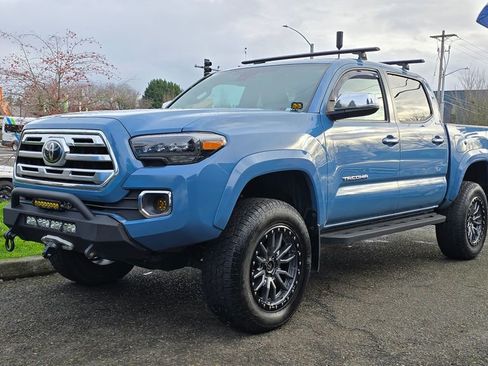 Used 2019 Toyota Tacoma Limited image 6